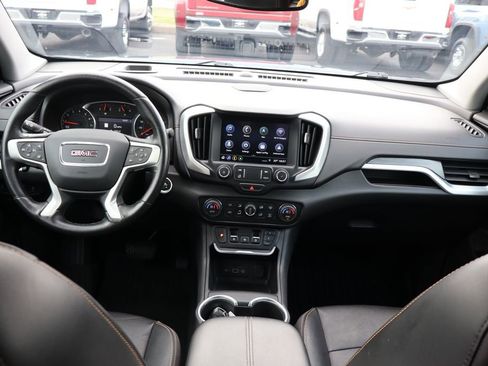 Used 2021 GMC Terrain SLT w/ LPO, Dark Accent Package AWD/4WD image 19
