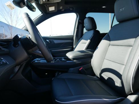 New 2026 Buick Enclave Sport Touring w/ Super Cruise Package image 4