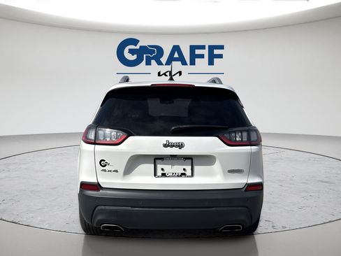Used 2019 Jeep Cherokee Latitude Plus w/ Cold Weather Group AWD/4WD image 5