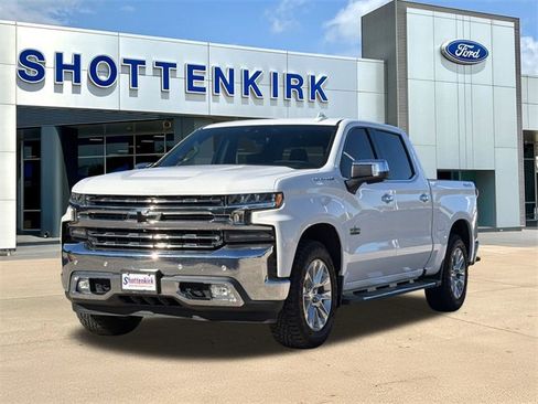 Used 2019 Chevrolet Silverado 1500 LTZ w/ LTZ Texas Edition image 3