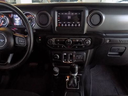 Certified 2023 Jeep Wrangler Sport AWD/4WD image 13