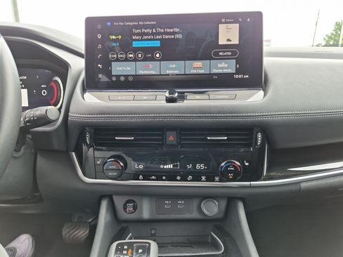 Used 2026 Nissan Rogue SL AWD/4WD image 22