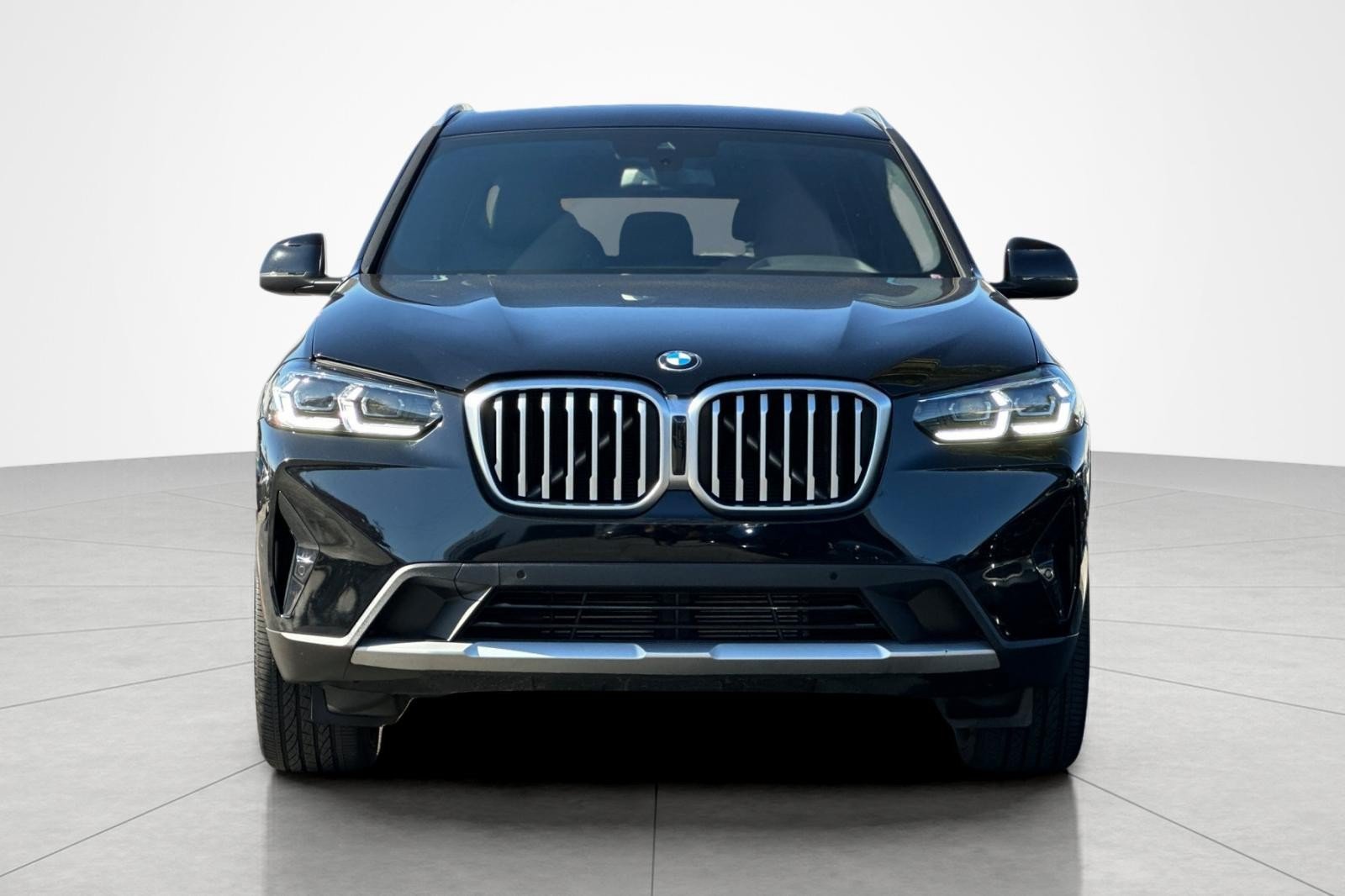 Used 2024 BMW X3 sDrive30i w/ Convenience Package RWD image 8