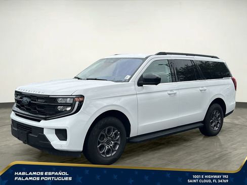 Used 2025 Ford Expedition Max Active AWD/4WD image 2