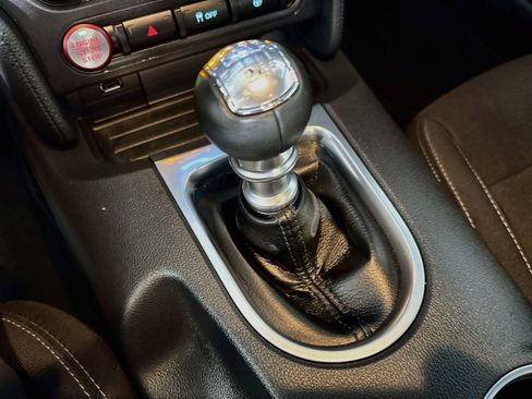Used 2023 Ford Mustang Coupe RWD image 17