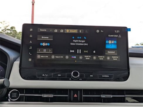 New 2025 Mitsubishi Outlander SE image 18