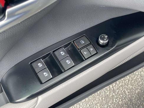 Used 2020 Toyota Camry XSE FWD image 20