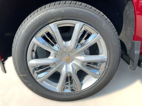 Certified 2026 Chevrolet Silverado 1500 High Country w/ High Country Premium Package image 11