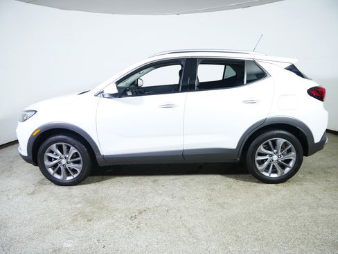 Used 2023 Buick Encore GX Essence w/ Experience Buick Package image 4