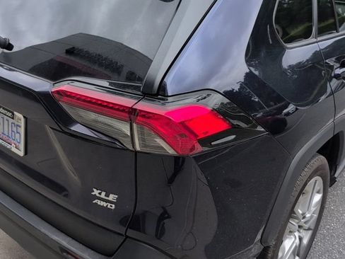 Used 2023 Toyota RAV4 XLE Premium AWD/4WD image 21