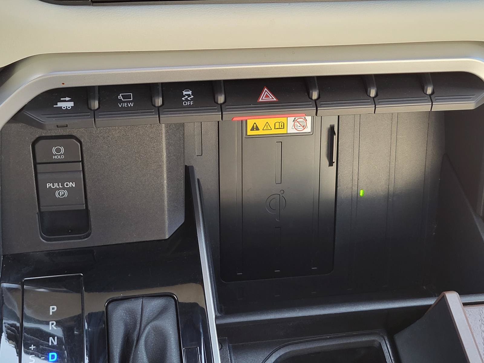 Used 2023 Toyota Sequoia Capstone AWD/4WD image 28