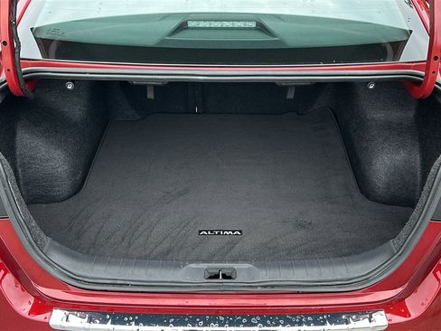 Certified 2023 Nissan Altima 2.5 SR w/ SR Premium Package AWD/4WD image 6