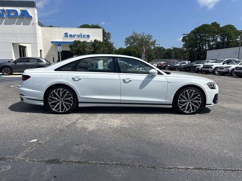 Used 2024 Audi A8 L 3.0T AWD/4WD image 3