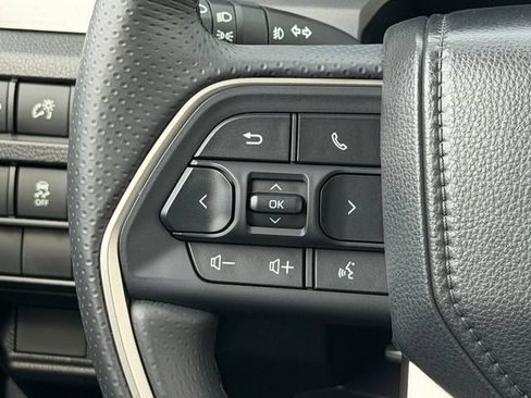 Certified 2025 Toyota 4Runner TRD Off-Road AWD/4WD image 27