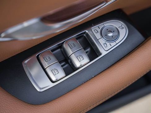 Used 2023 Mercedes-Benz E 450 4MATIC Coupe image 38