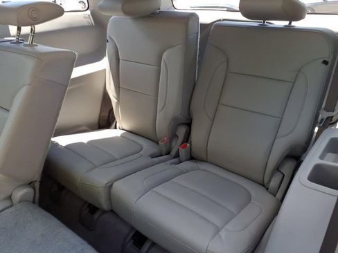 Used 2017 GMC Acadia SLT FWD image 9