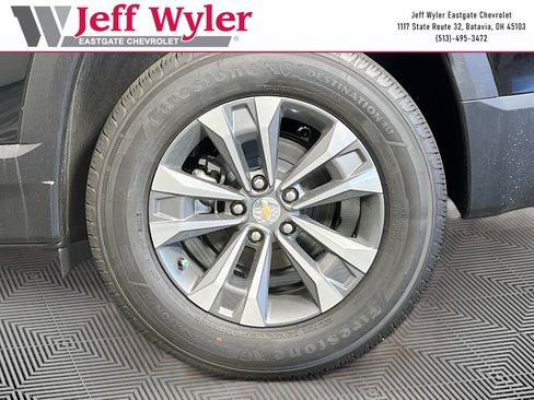 New 2026 Chevrolet Equinox LT w/ Convenience Package II FWD image 35