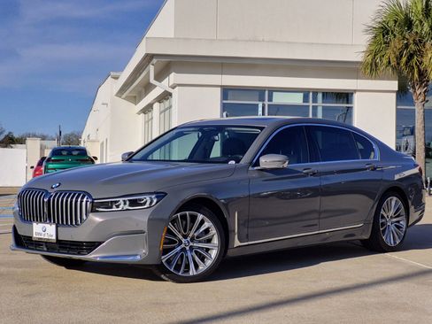 Certified 2022 BMW 750i xDrive w/ Executive Package image 1