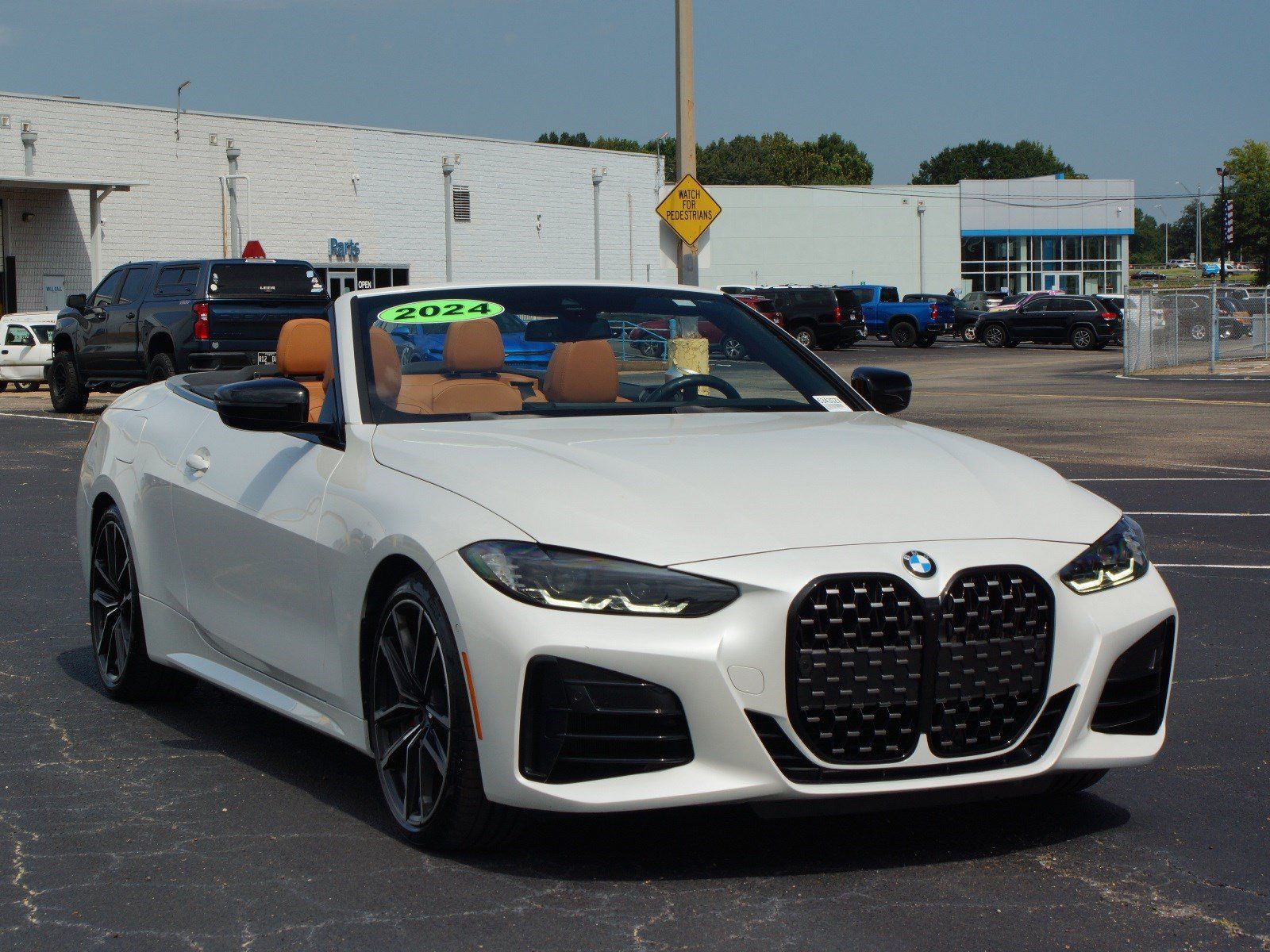 Used 2024 BMW M440i Convertible w/ Premium Package RWD image 33