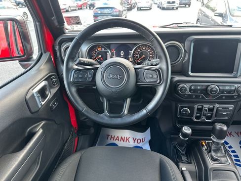 Used 2022 Jeep Wrangler Unlimited Sport image 18