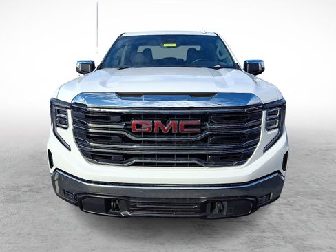 Certified 2025 GMC Sierra 1500 SLT image 3
