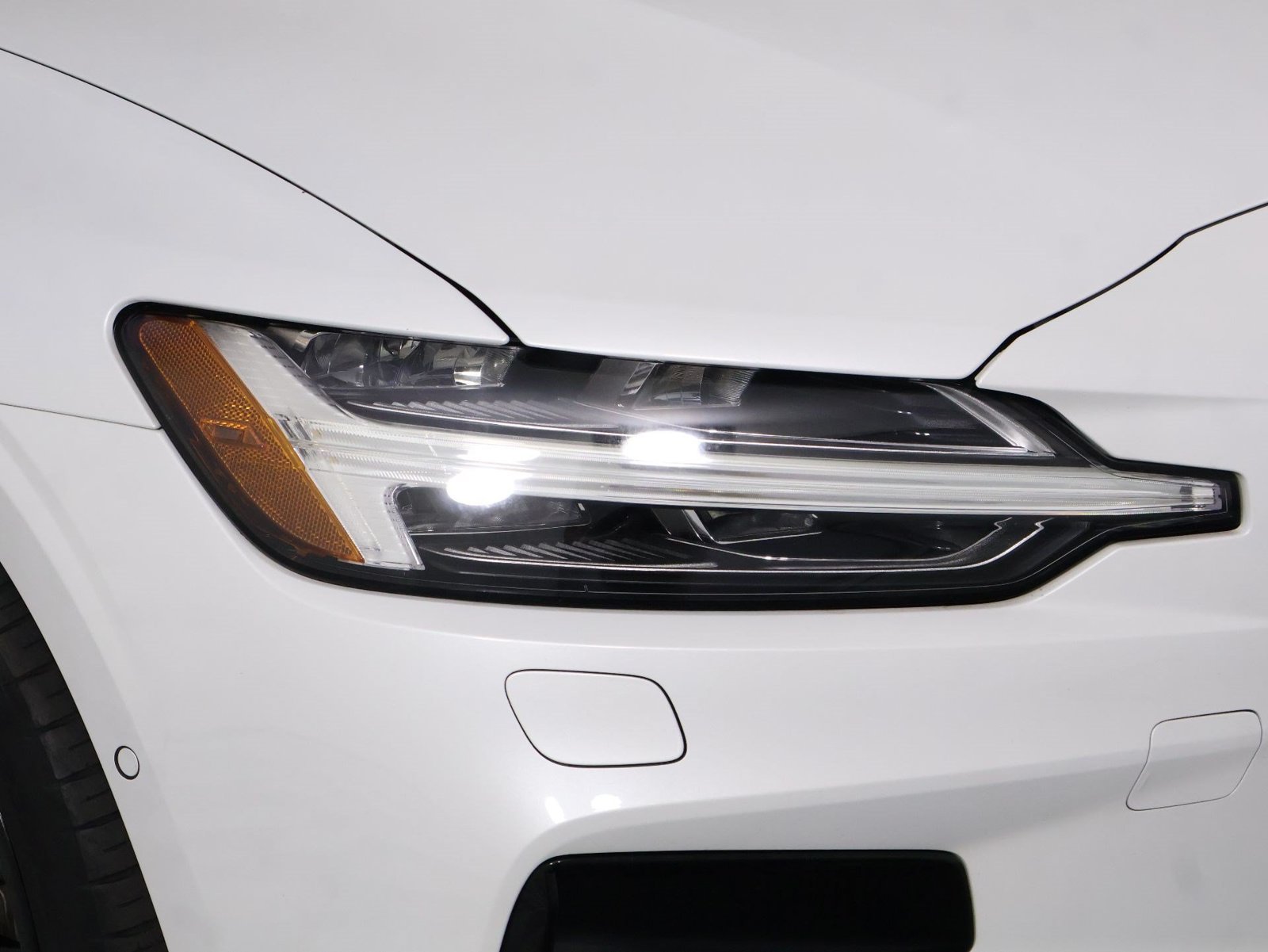 Certified 2023 Volvo S60 B5 Plus w/ Climate Package FWD image 26