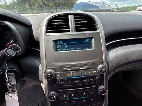Used 2015 Chevrolet Malibu LS FWD image 19