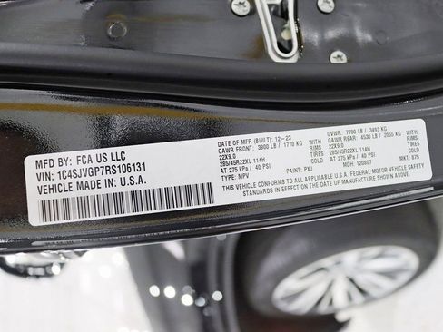 Used 2024 Jeep Grand Wagoneer Series III image 47