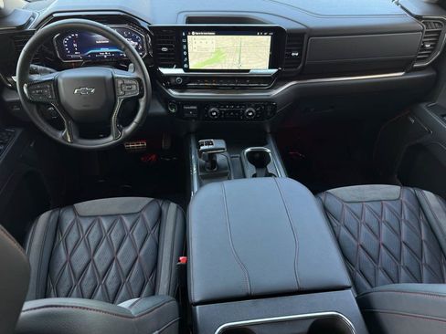 Used 2025 Chevrolet Silverado 1500 RST w/ Redline Edition AWD/4WD image 24