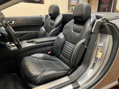 Used 2013 Mercedes-Benz SL 550 image 37