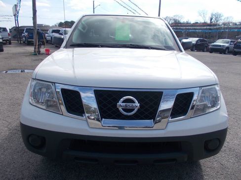 Used 2019 Nissan Frontier S image 2