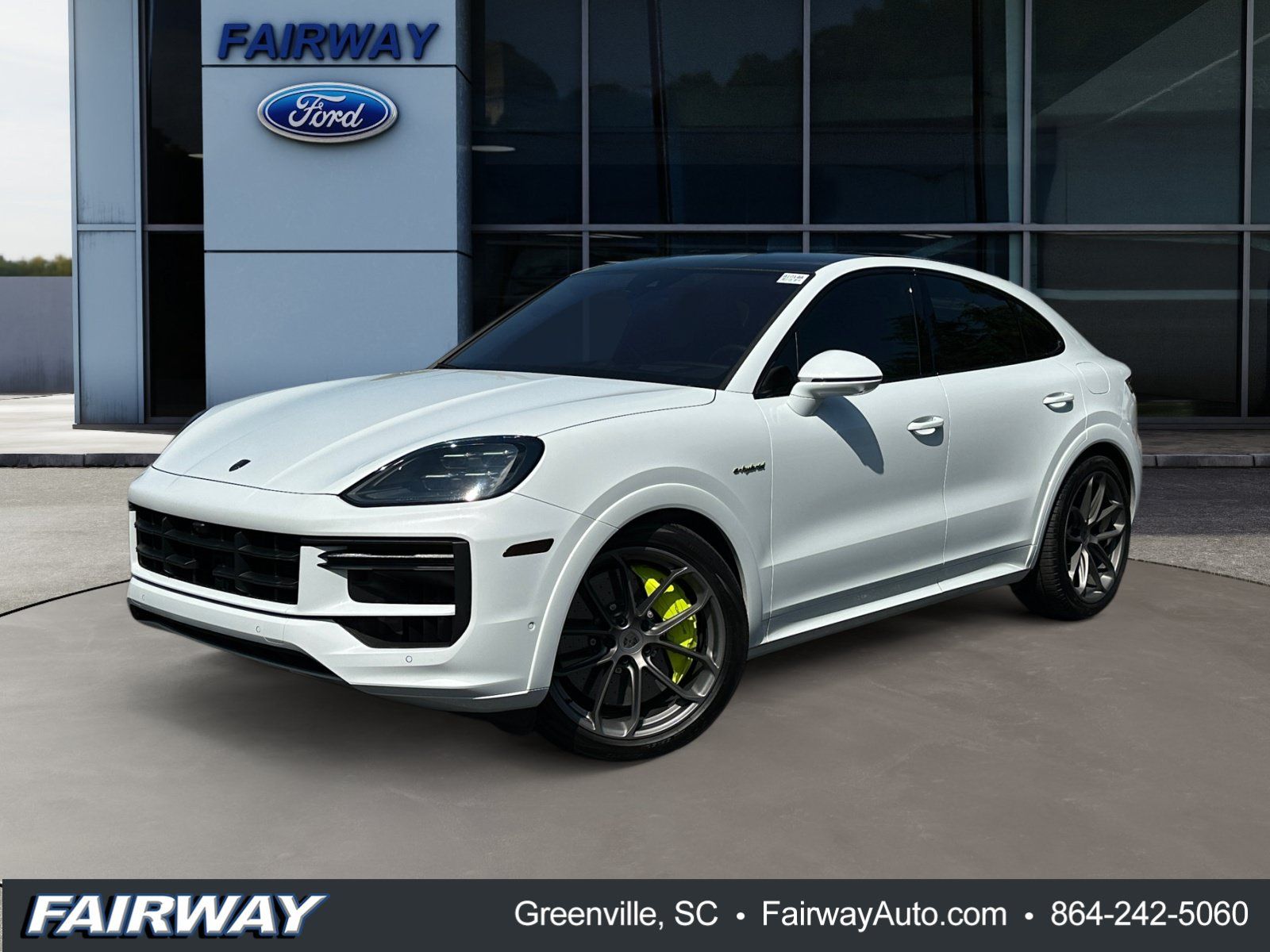 Used 2025 Porsche Cayenne Turbo AWD/4WD image 1