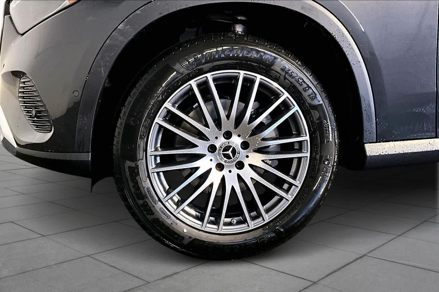 Used 2026 Mercedes-Benz GLC 300 4MATIC image 17