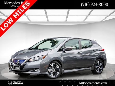 Used 2022 Nissan Leaf SV image 1
