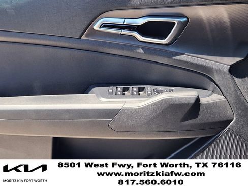 New 2026 Kia Sportage LX FWD image 16
