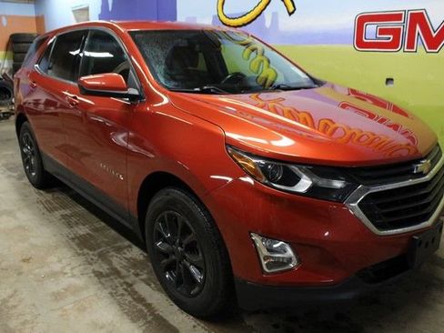 Used 2020 Chevrolet Equinox LT w/ Driver Convenience Package AWD/4WD image 3