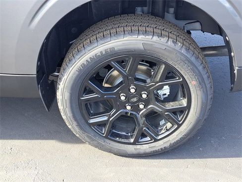 New 2025 Ford Maverick XLT w/ Black Appearance Package image 29