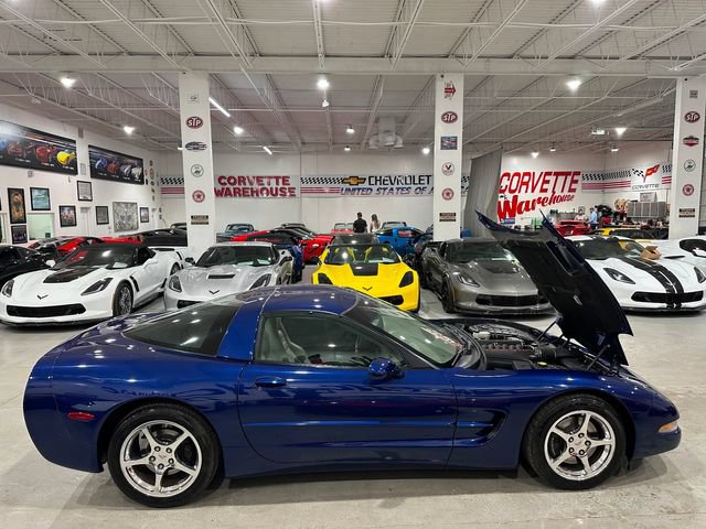 Used 2004 Chevrolet Corvette Coupe w/ Preferred Equipment Group RWD image 20