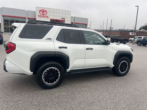 Used 2025 Toyota 4Runner TRD Off-Road Premium image 7