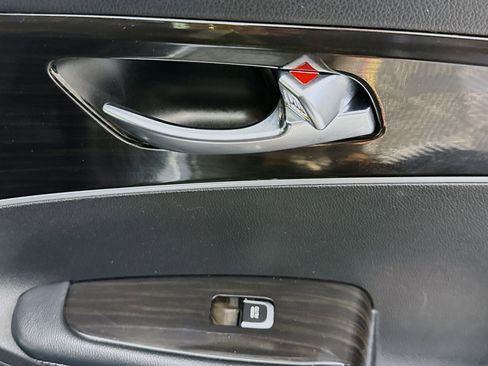 Used 2020 Kia Sorento LX image 26