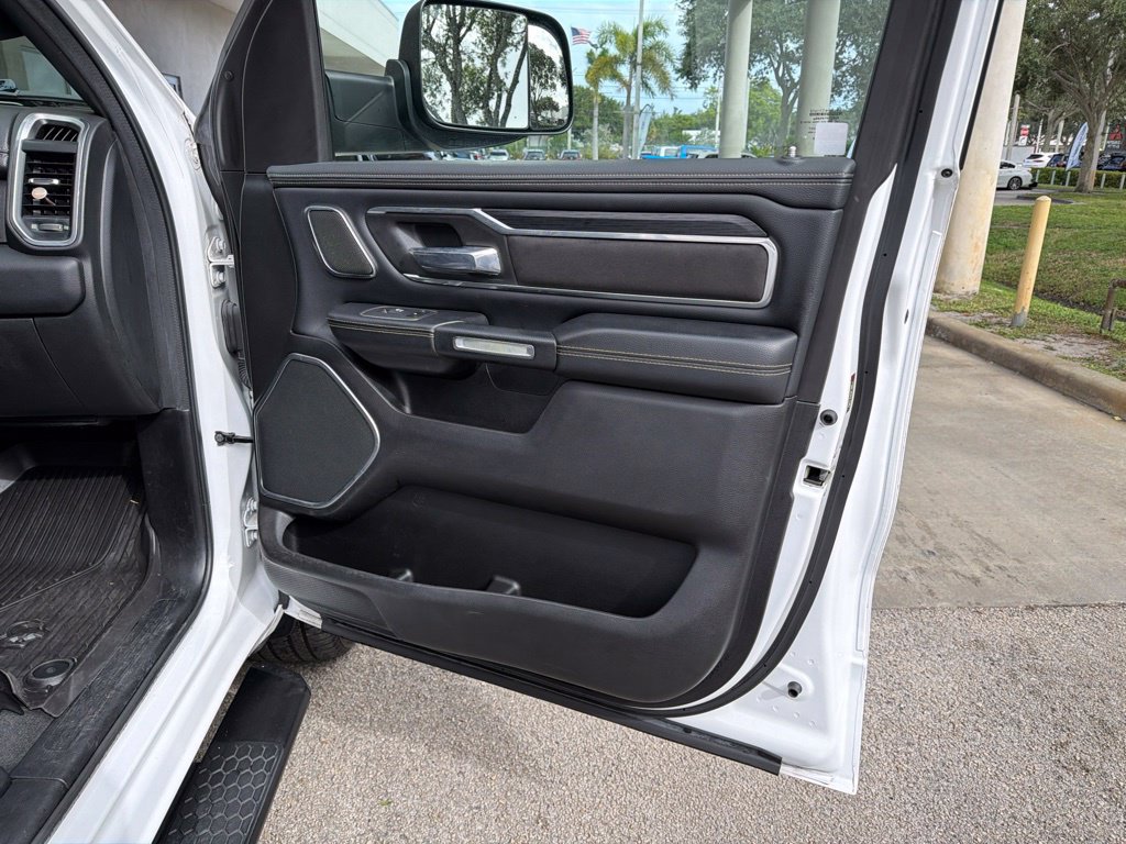 Used 2023 RAM 1500 Laramie AWD/4WD image 29