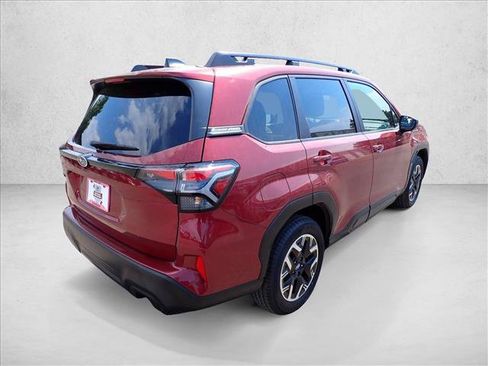 Certified 2025 Subaru Forester Premium AWD/4WD image 4