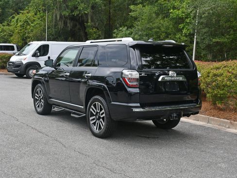 Used 2019 Toyota 4Runner Limited AWD/4WD image 3
