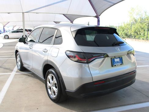 Used 2024 Honda HR-V LX image 3