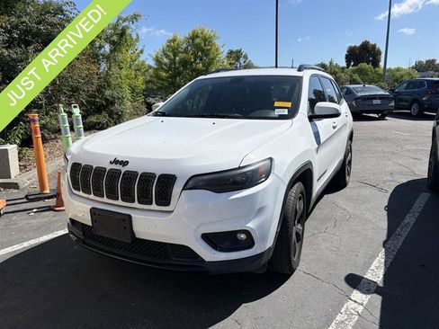 Used 2019 Jeep Cherokee Latitude Plus FWD image 1