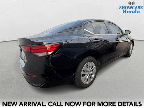 Used 2025 Nissan Sentra S image 4