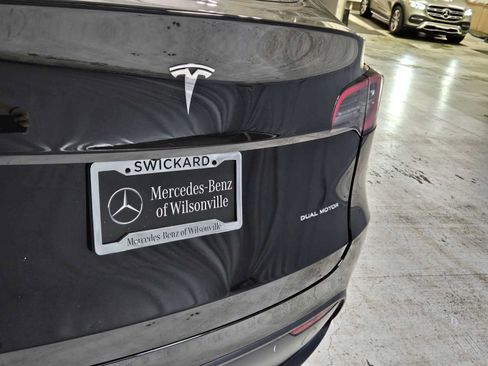 Used 2023 Tesla Model Y Long Range AWD/4WD image 14