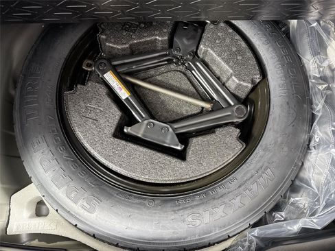 Certified 2024 Toyota RAV4 XLE w/ Convenience Package image 38