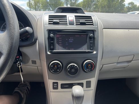 Used 2013 Toyota Corolla LE w/ Protection Pkg FWD image 16