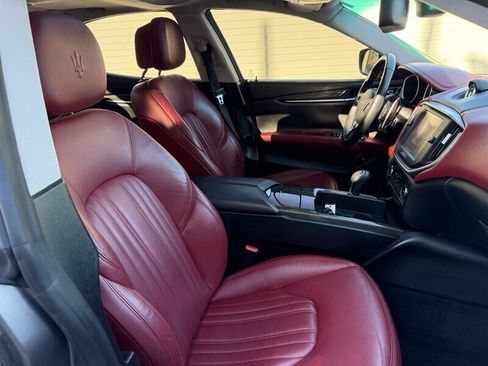 Used 2015 Maserati Ghibli image 26